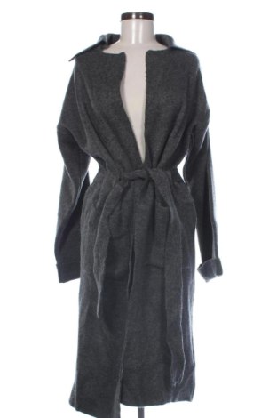 Cardigan de damă Unbranded, Mărime M, Culoare Gri, Preț 57,00 Lei, #137217177