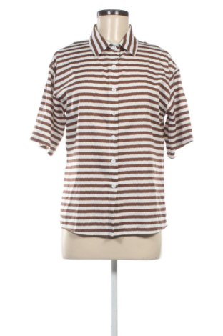 Cămașă de femei Unbranded, Mărime M, Culoare Multicolor, Preț 68,24 Lei, #137154514