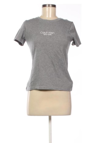 Damen T-Shirt Calvin Klein, Größe M, Farbe Grau, Preis € 23,62, #137181048