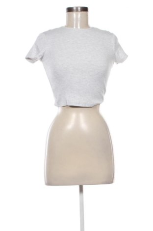Damen T-Shirt Bershka, Größe XS, Farbe Grau, Preis € 9,08, #137168908