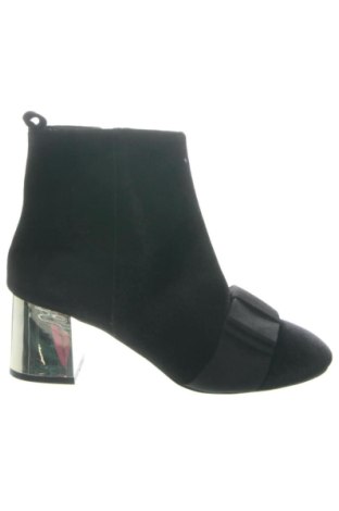 Damskie botki Miss KG, Rozmiar 39, Kolor Czarny, Cena 84,67 zł, #137187970