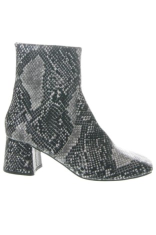 Női bokacsizma Public Desire, Méret 39, Szín Sokszínű, Ár 9 043 Ft, #137164466