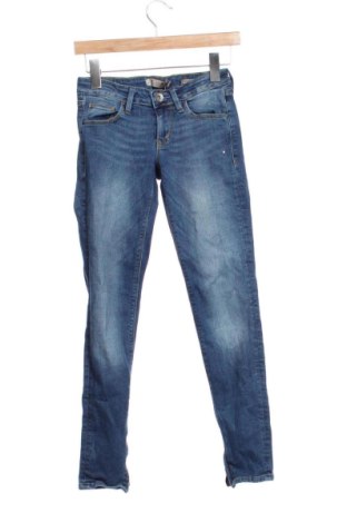 Damskie jeansy Guess, Rozmiar XS, Kolor Niebieski, Cena 135,47 zł, #137089092