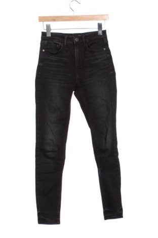 Damskie jeansy Stradivarius, Rozmiar XS, Kolor Czarny, Cena 60,49 zł, #137114020