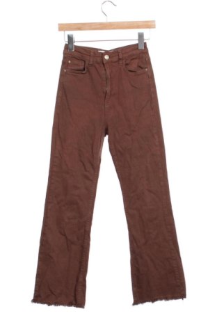 Damskie jeansy Stradivarius, Rozmiar XS, Kolor Brązowy, Cena 73,39 zł, #137116385