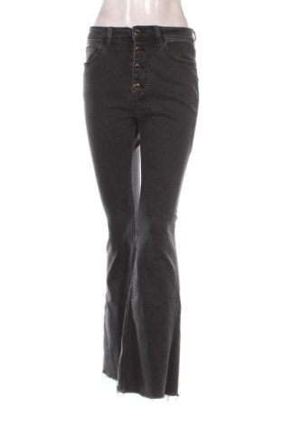 Дамски дънки Stradivarius, Размер M, Цвят Черен, Цена 11,43 €, #137140860