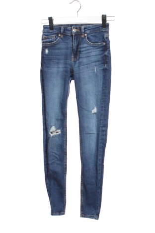 Дамски дънки Bershka, Размер XXS, Цвят Син, Цена 15,00 €, #137147830