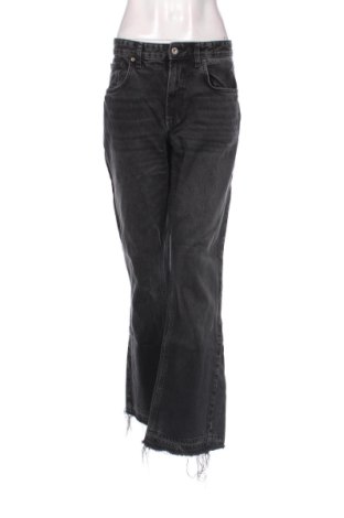 Damskie jeansy Zara, Rozmiar L, Kolor Szary, Cena 71,97 zł, #137150404