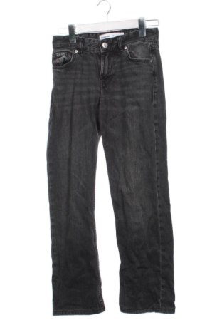 Дамски дънки Bershka, Размер S, Цвят Черен, Цена 11,00 €, #137155019