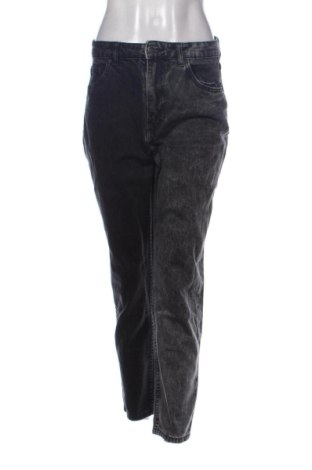 Дамски дънки Bershka, Размер M, Цвят Многоцветен, Цена 13,00 €, #137180650