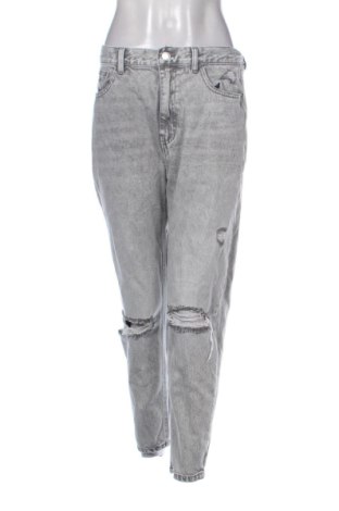 Damskie jeansy Pull&Bear, Rozmiar L, Kolor Szary, Cena 67,74 zł, #137202975