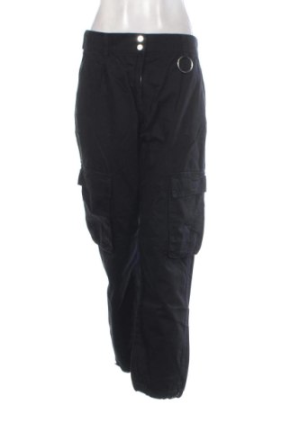 Дамски дънки Bershka, Размер L, Цвят Черен, Цена 15,00 €, #137232102
