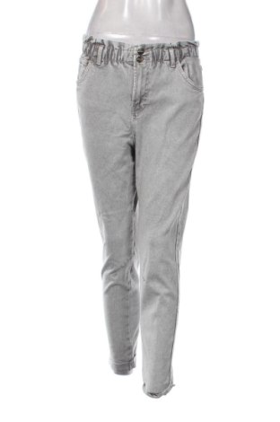 Blugi de femei Bershka, Mărime M, Culoare Gri, Preț 47,24 Lei, #137246560