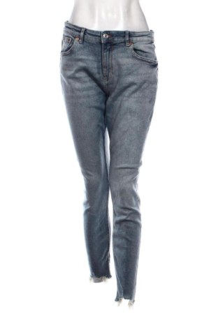 Damskie jeansy Zara, Rozmiar L, Kolor Niebieski, Cena 70,99 zł, #137140262