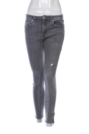 Dámske džínsy  Zara, Veľkosť M, Farba Sivá, Cena  12,00 €, #137140569