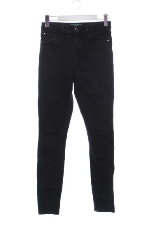 Dámske džínsy  Guess, Veľkosť XS, Farba Čierna, Cena  32,95 €, #137210878