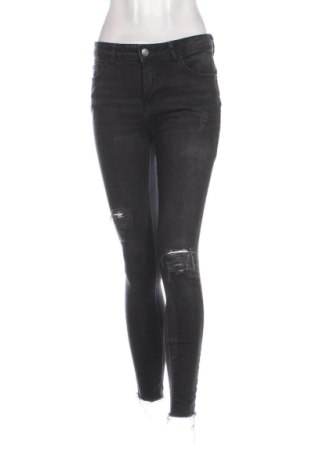 Blugi de femei Mohito, Mărime M, Culoare Negru, Preț 62,99 Lei, #137235241