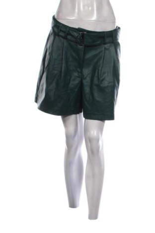 Pantaloni scurți de femei Naf Naf, Mărime M, Culoare Verde, Preț 58,99 Lei, #137103959