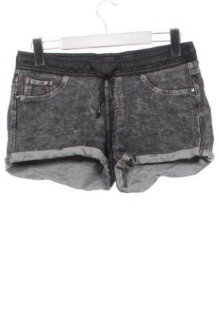 Pantaloni scurți de femei Blind Date, Mărime M, Culoare Gri, Preț 36,99 Lei, #137131558