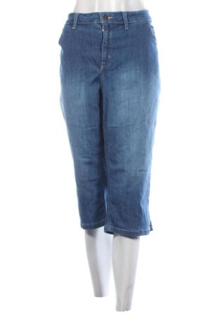 Pantaloni scurți de femei Bon Prix, Mărime 5XL, Culoare Albastru, Preț 58,99 Lei, #137139442