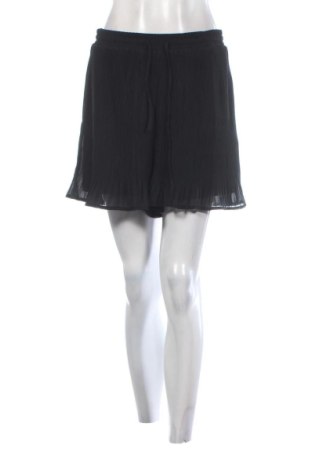 Pantaloni scurți de femei ONLY, Mărime M, Culoare Negru, Preț 128,99 Lei, #137141711