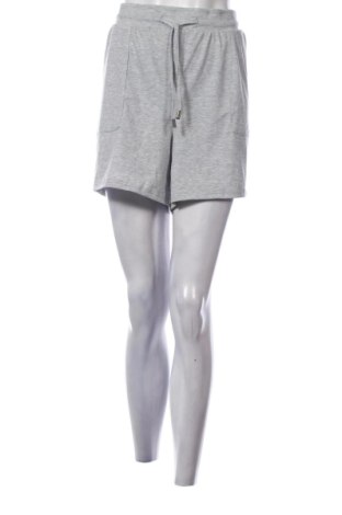 Damen Shorts Janina, Größe XXL, Farbe Grau, Preis € 12,99, #137156843