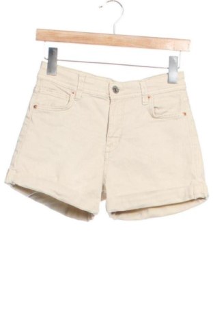 Pantaloni scurți de femei Bershka, Mărime XS, Culoare Ecru, Preț 57,74 Lei, #137164017