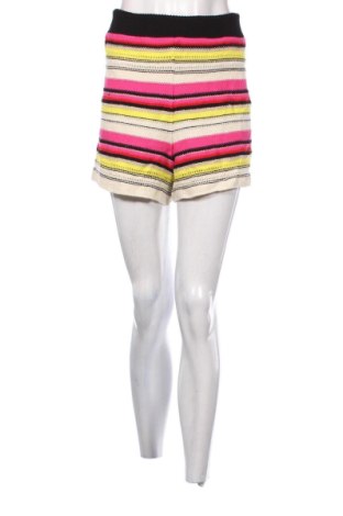 Damen Shorts Stradivarius, Größe S, Farbe Mehrfarbig, Preis 6,67 €, #137181692