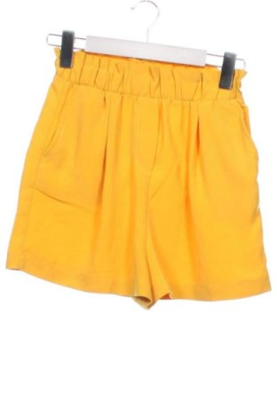 Damen Shorts Bershka, Größe XS, Farbe Gelb, Preis € 8,00, #137202918
