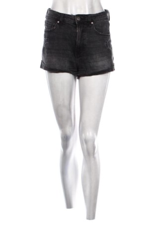 Dámské kraťasy  H&M, Velikost S, Barva Černá, Cena  218,00 Kč, #137219296