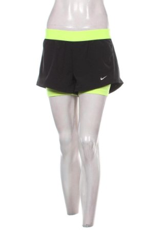 Dámske kraťasy  Nike, Veľkosť M, Farba Viacfarebná, Cena  17,00 €, #137219978
