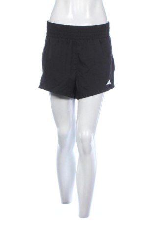 Pantaloni scurți de femei Adidas, Mărime M, Culoare Multicolor, Preț 214,99 Lei, #137109781