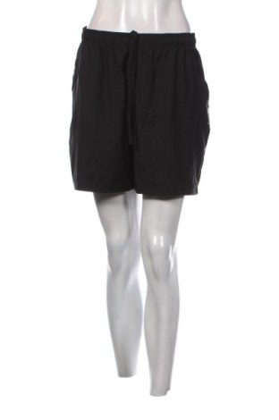 Дамски къс панталон Decathlon, Размер M, Цвят Черен, Цена 7,66 €, #137179822