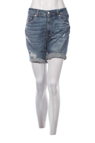 Дамски къс панталон Pull&Bear, Размер L, Цвят Син, Цена 10,73 €, #137205890
