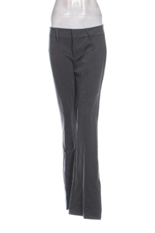 Дамски панталон Bershka, Размер M, Цвят Сив, Цена 20,96 €, #137176044