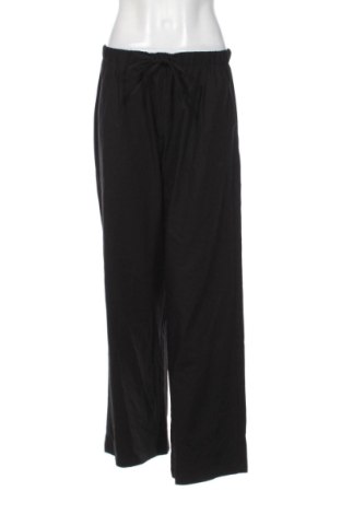 Дамски панталон Bershka, Размер L, Цвят Черен, Цена 13,80 €, #137203299