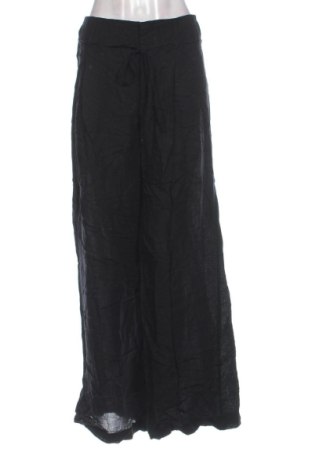 Dámské kalhoty  Bershka, Velikost L, Barva Černá, Cena  559,00 Kč, #137210752