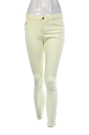 Дамски панталон Zara, Размер M, Цвят Жълт, Цена 21,00 €, #137223028