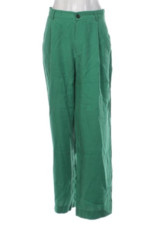 Pantaloni de femei Zara, Mărime M, Culoare Verde, Preț 47,24 Lei, #137251899