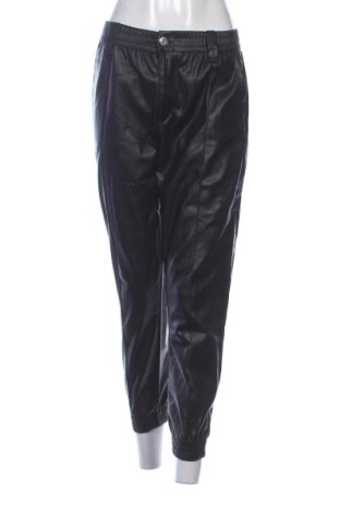 Дамски панталон Bershka, Размер M, Цвят Черен, Цена 15,00 €, #137147049