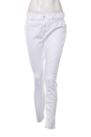 Pantaloni de femei ONLY, Mărime L, Culoare Alb, Preț 75,99 Lei, #137190048