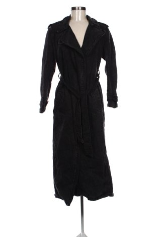 Dámský kabát  Bershka, Velikost XS, Barva Černá, Cena  509,00 Kč, #137162409