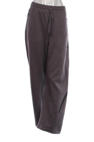 Damskie spodnie sportowe Adidas, Rozmiar M, Kolor Brązowy, Cena 127,01 zł, #137203693