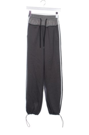 Pantaloni trening de femei Unbranded, Mărime XXS, Culoare Gri, Preț 41,99 Lei, #137220088