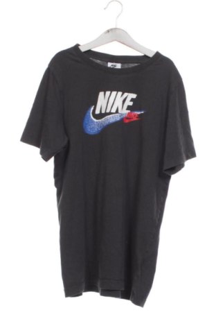 Tricou pentru copii Nike, Mărime 11-12y/ 152-158 cm, Culoare Gri, Preț 73,49 Lei, #137166226