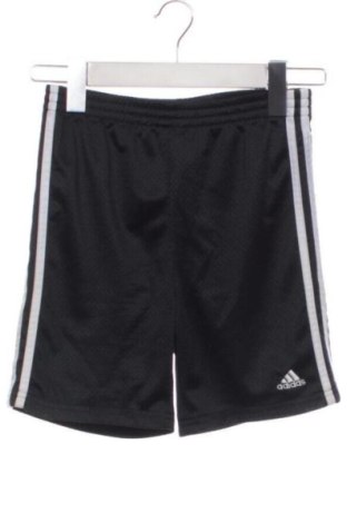 Παιδικό κοντό παντελόνι Adidas, Μέγεθος 4-5y/ 110-116 εκ., Χρώμα Μαύρο, Τιμή 15,64 €, #137164972