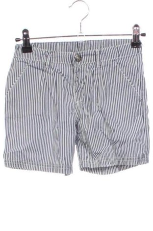 Детски къс панталон H&M, Размер 5-6y/ 116-122 см, Цвят Многоцветен, Цена 6,77 €, #136981820