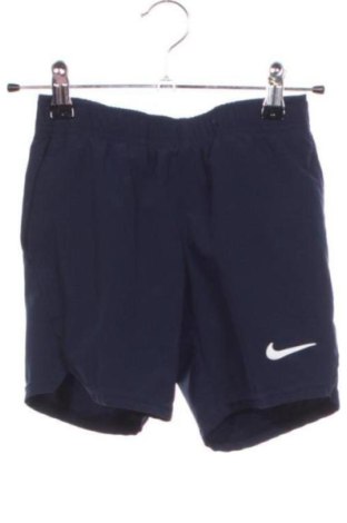 Παιδικό κοντό παντελόνι Nike, Μέγεθος 6-7y/ 122-128 εκ., Χρώμα Μπλέ, Τιμή 18,00 €, #137163511