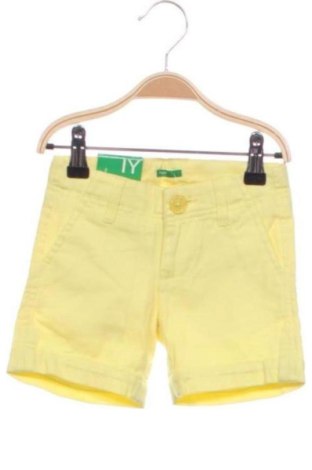 Kinder Shorts United Colors Of Benetton, Größe 1-2m/ 50-56 cm, Farbe Gelb, Preis 14,10 €, #137201129
