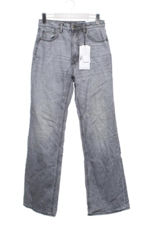 Męskie jeansy Stradivarius, Rozmiar S, Kolor Szary, Cena 95,99 zł, #137109372